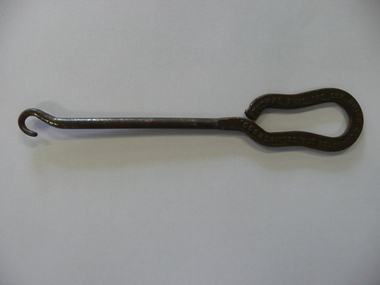 Tool - BUTTON HOOK