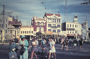 Slide - BENDIGO & EASTER FAIR, 1972