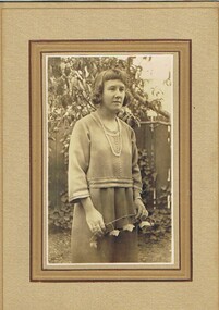 Photograph - FOSTER AND WILSON COLLECTION: FEMALE PORTRAIT