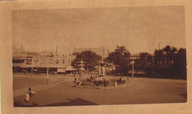 Photograph - CARWARDINE COLLECTION: ALEXANDRA FOUNTAIN, BENDIGO, early 1900's