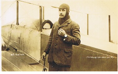 Postcard - BASIL WATSON COLLECTION: POSTCARD, MR. PIXTON AT HENDON