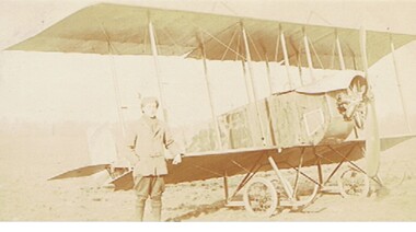 Postcard - BASIL WATSON COLLECTION:  POSTCARD MR. R.H. CARR AT HENDON