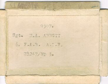 Medal - ABBOTT COLLECTION:  WORLD WAR 1 MEDAL, 1914 - 18