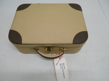 Accessory - GERTRUDE PERRY COLLECTION: BEAUTY CASE, 1950's