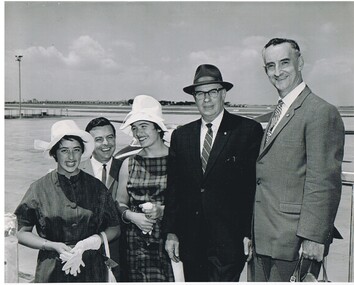 Photograph - HANRO COLLECTION: GROUP PORTRAIT, 1950's ?