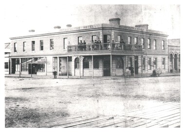 Photograph - WES HARRY COLLECTION: METROPOLITAN HOTEL, BENDIGO, 1861 ?