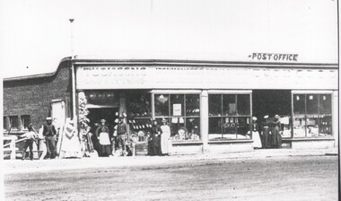 Photograph - HARRY BIGGS COLLECTION:  TUCKSONS EAGLEHAWK