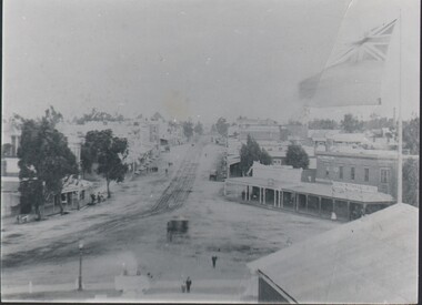 Photograph - HARRY BIGGS COLLECTION: EAGLEHAWK ROAD