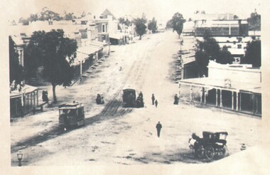 Photograph - HARRY BIGGS COLLECTION: EAGLEHAWK ROAD