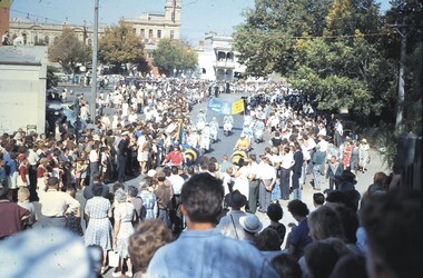 Slide - BENDIGO EASTER PARADE, Apr1962