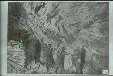 Slide - ALBERT RICHARDSON COLLECTION: BORING ON A REEF
