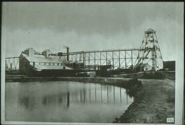 Slide - ALBERT RICHARDSON COLLECTION: SOUTH NEW MOON GOLD MINE, EAGLEHAWK