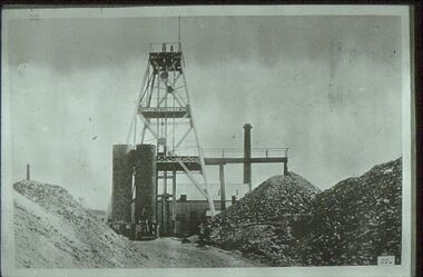 Slide - ALBERT RICHARDSON COLLECTION: SPECIMEN HILL, EAGLEHAWK