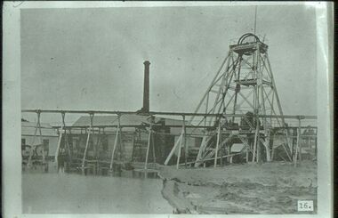 Slide - ALBERT RICHARDSON COLLECTION: GARDEN GULLY UNITED GOLD MINE, IRONBARK