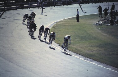 Slide - VAL DENSWORTH COLLECTION: BENDIGO EASTER FAIR, 1967