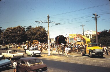 Slide - BENDIGO TRAIN IN TOWN, Feb 1970