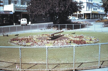 Slide - BENDIGO BUILDINGS, Jan 1962