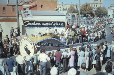 Slide - BENDIGO EASTER PROCESSION, 1962