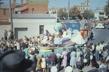 Slide - BENDIGO EASTER PROCESSION, 1962
