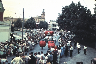 Slide - BENDIGO EASTER PROCESSION, Apr 1961