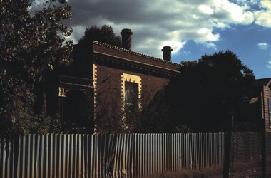 Slide - ALLAN BUDGE COLLECTION: SLIDE EAGLEHAWK HOUSE, 1988