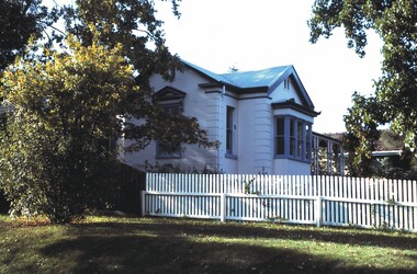 Slide - ALLAN BUDGE COLLECTION: SLIDE BARKLY STREET, 1988