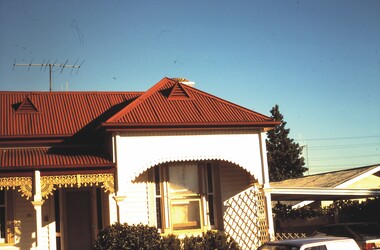 Slide - ALLAN BUDGE COLLECTION: SLIDE HOUSE, HOSKIN STREET, 1988