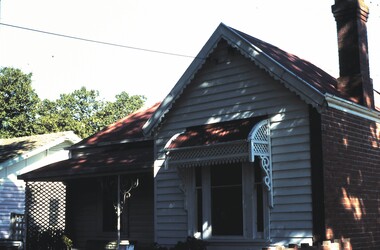 Slide - ALLAN BUDGE COLLECTION: SLIDE HOUSE, QUEEN STREET, 1988