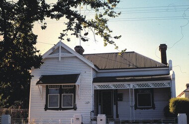 Slide - ALLAN BUDGE COLLECTION: SLIDE HOUSE, KING STREET, 1988
