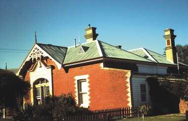 Slide - ALLAN BUDGE COLLECTION: SLIDE HOUSE, CNR WILLS & ARTHUR STREETS, 1988
