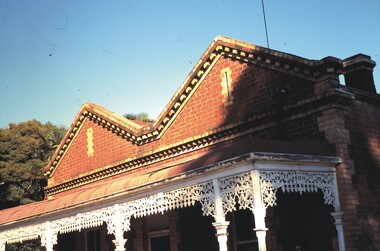 Slide - ALLAN BUDGE COLLECTION: SLIDE HOUSE, QUEEN STREET, 1988