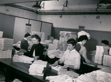 Photograph - HANRO COLLECTION: FACTORY