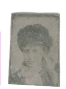 Photograph - TIN PHOTOGRAPH OF A WOMAN