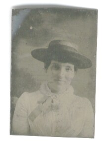 Photograph - TIN PHOTOGRAPH OF A WOMAN