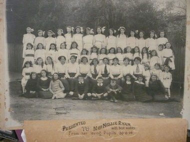 Photograph - PHOTOGRAPH OF SCHOOL STUDENTS, 1914