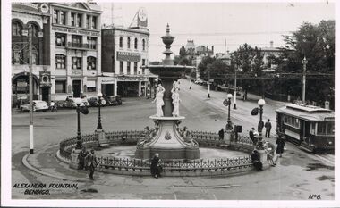 Photograph - BENDIGO - ALEXANDRA FOUNTAIN