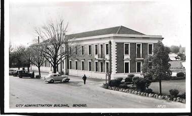 Photograph - BENDIGO - CITY ADMINISTRATION BUILDING