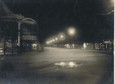 Photograph - UNKNOWN FAMILY COLLECTION: PHOTOGRAPH, Circa 1920