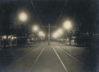 Photograph - UNKNOWN FAMILY COLLECTION: PHOTOGRAPH, Circa 1920