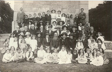 Photograph - PETHARD COLLECTION: FAMILY PORTRAIT, 5.9.1915