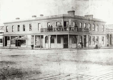 Photograph - METROPOLITAN HOTEL BENDIGO, 1861 ?