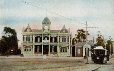 Photograph - TOWN HALL EAGLEHAWK, 1917