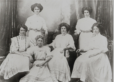 Photograph - SHOP GIRLS - MYER STORE IN BENDIGO