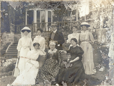 Photograph - LANSELL FAMILY GROUP