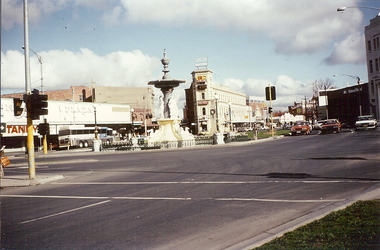 Photograph - CHARING CROSS, BENDIGO, c1980