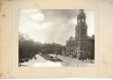 Photograph - BENDIGO POST OFFICE, c1920