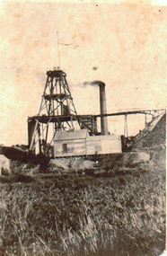 Photograph - POPPET HEAD WITH BUILDING IN FRONT, c.1900