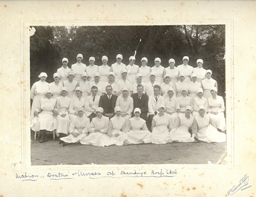 Photograph - BENDIGO HOSPITAL DOCTORS AND NURSES C.1923-4, c.1923-4