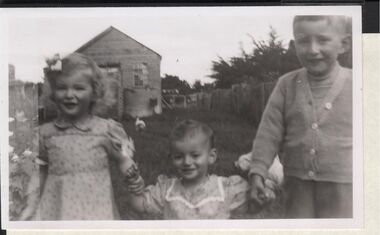 Photograph - L. PROUT COLLECTION: PHOTOGRAPH OF 3 CHILDREN, ca. 1940-1950?