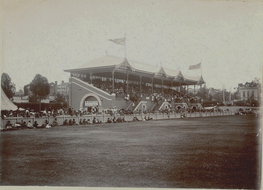 Photograph - UPPER RESERVE BENDIGO, 1900?
